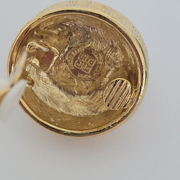 Vintage Givenchy Button Gold Tone Pearl Clip on SINGLE Earring Round Glam Logo - Picture 3 of 7
